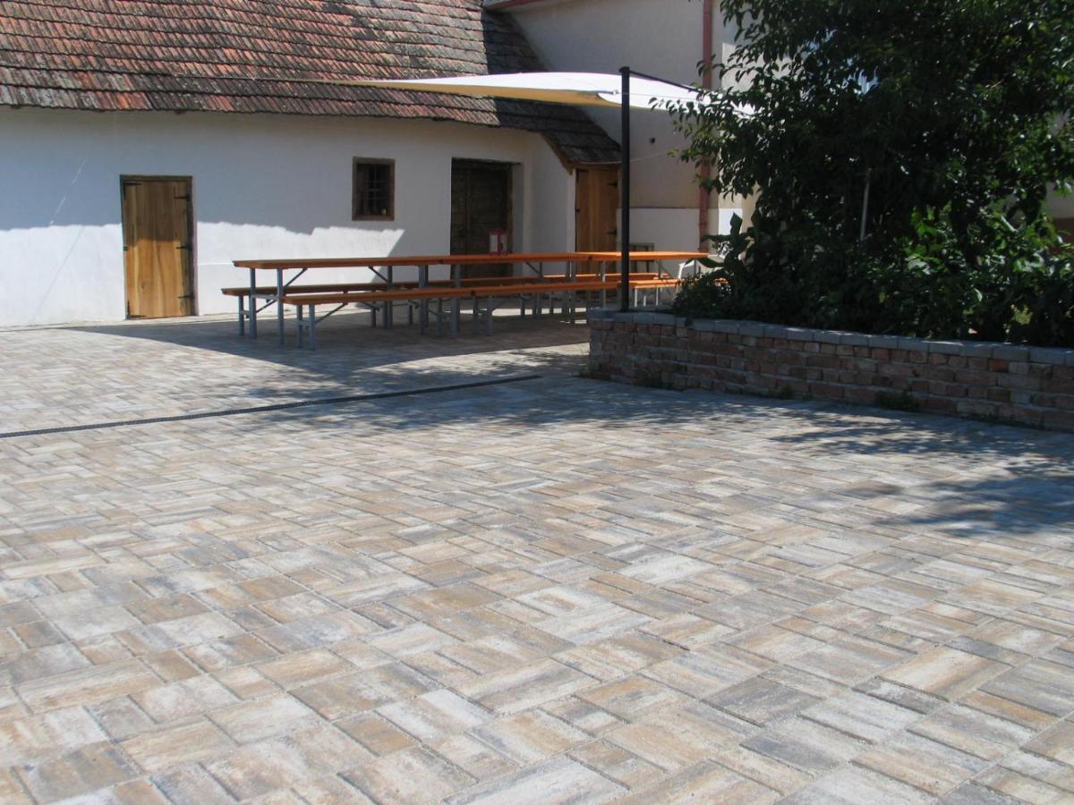 Reti Tanya Vendeghaz Hotel Kerecseny Exterior photo