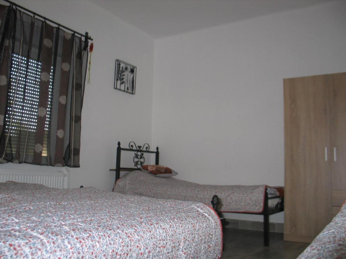 Reti Tanya Vendeghaz Hotel Kerecseny Exterior photo