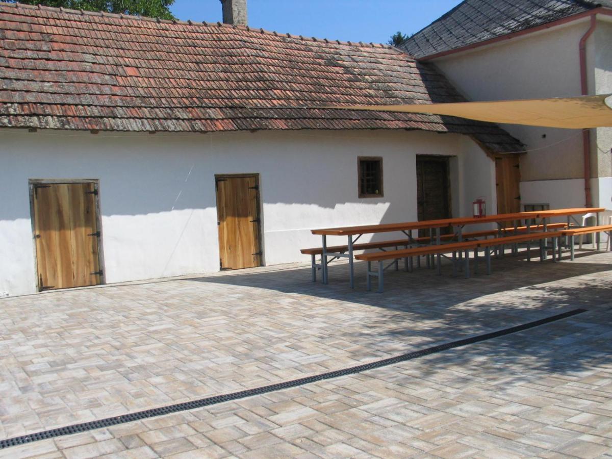 Reti Tanya Vendeghaz Hotel Kerecseny Exterior photo
