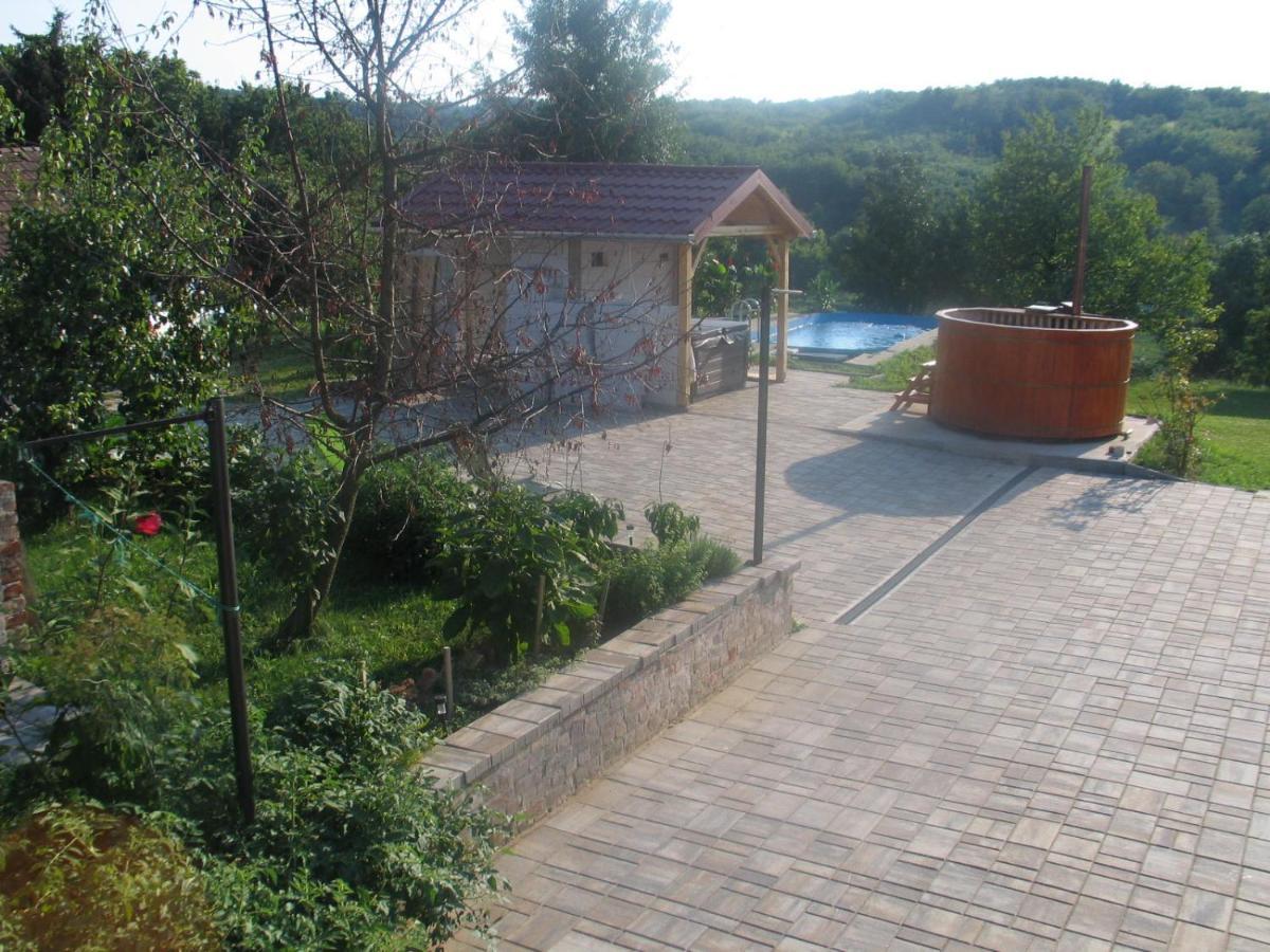 Reti Tanya Vendeghaz Hotel Kerecseny Exterior photo